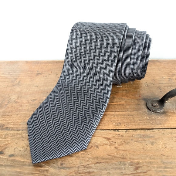 Michael Kors Black and Gray Tie - Picture 2 of 5